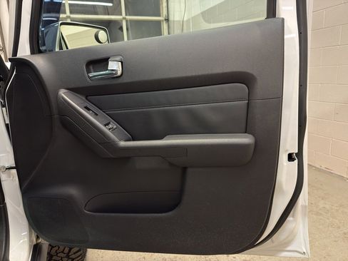 Used 2008 HUMMER H3 Luxury image 21