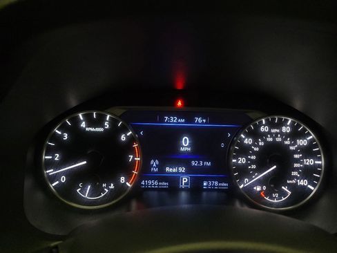 Used 2025 Nissan Altima 2.5 SV FWD image 23