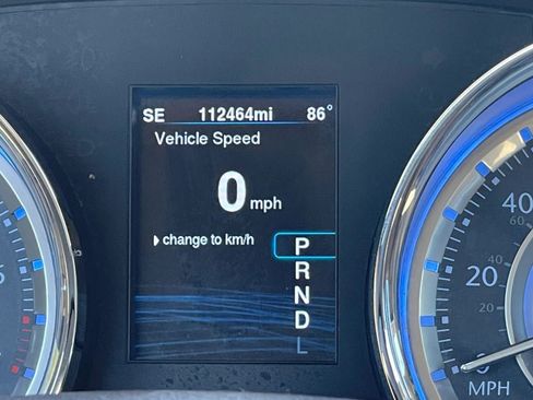 Used 2014 Chrysler 300 C AWD/4WD image 29
