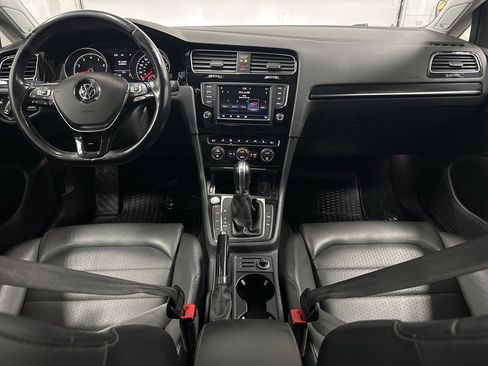Used 2017 Volkswagen Golf SEL image 23