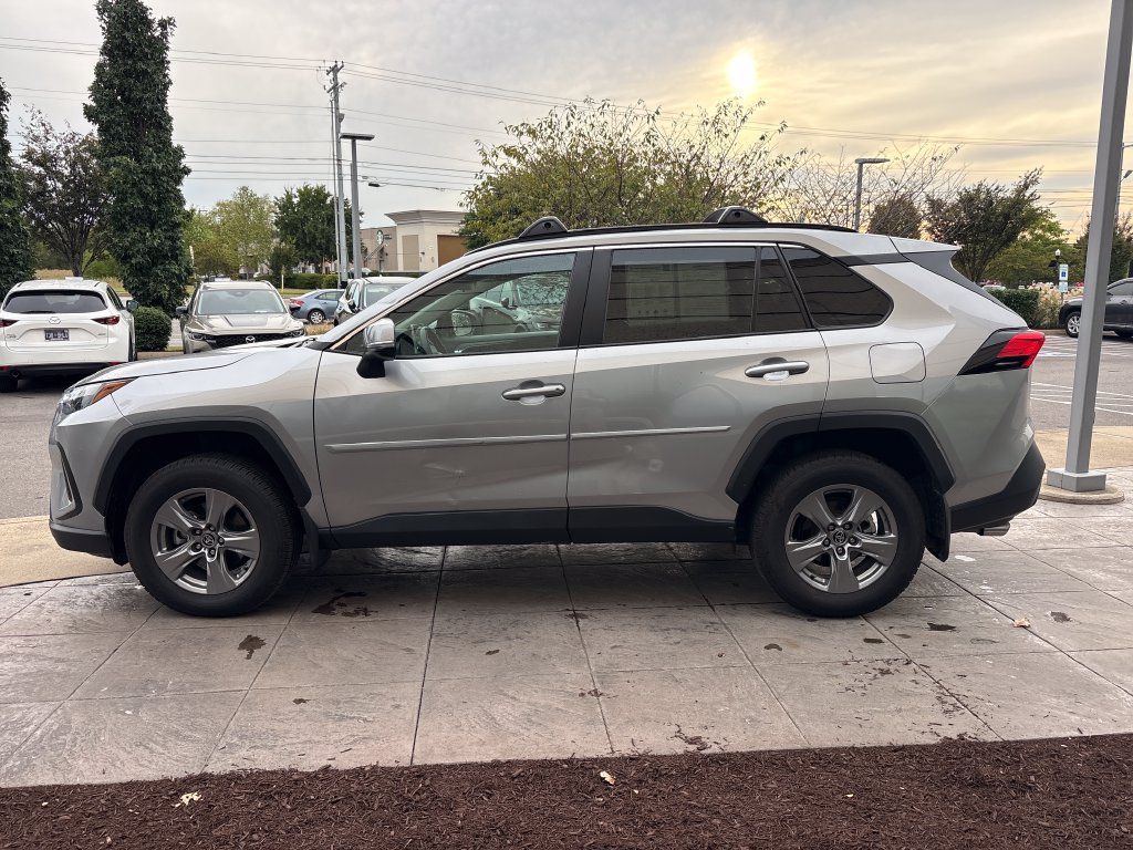 Used 2024 Toyota RAV4 XLE w/ Convenience Package AWD/4WD image 8