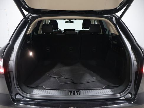 Used 2023 Lincoln Nautilus Reserve w/ Equipment Group 201A image 4