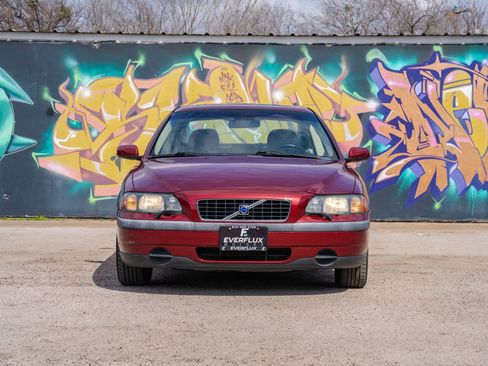 Used 2004 Volvo S60 2.4 image 1