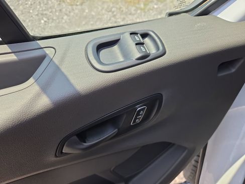 New 2024 Ford Transit 250 148 Medium Roof image 24