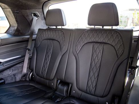 New 2026 BMW X7 M60i image 26