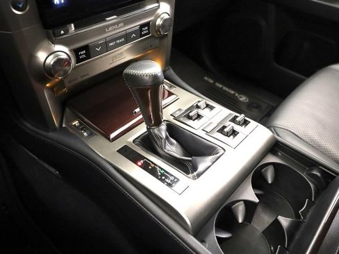 Used 2019 Lexus GX 460 Luxury w/ Sport Design Package image 23