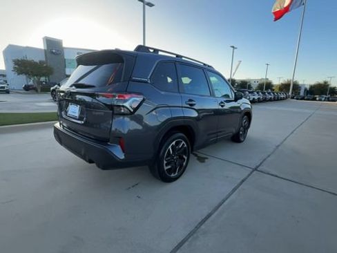 Used 2026 Subaru Forester Premium AWD/4WD image 8