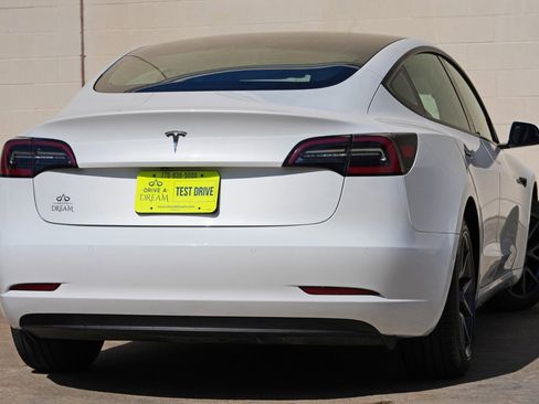Used 2021 Tesla Model 3 Standard Range Plus RWD image 5