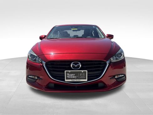 Used 2018 MAZDA MAZDA3 Touring FWD image 2