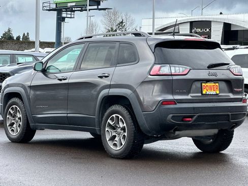Used 2020 Jeep Cherokee Trailhawk w/ Technology Group AWD/4WD image 6