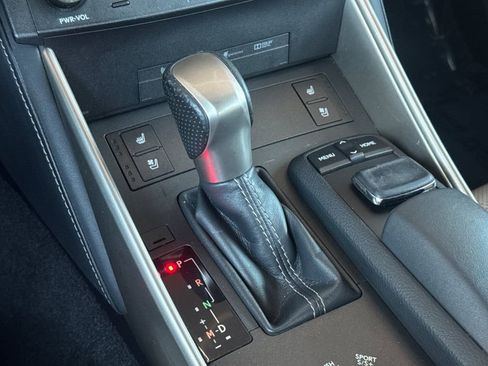 Used 2015 Lexus IS 350 w/ F-Sport Package RWD image 19
