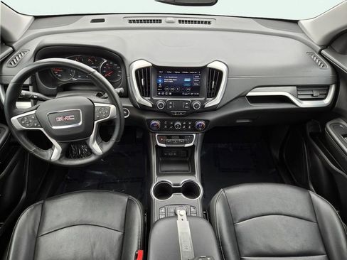 Used 2024 GMC Terrain SLT image 21