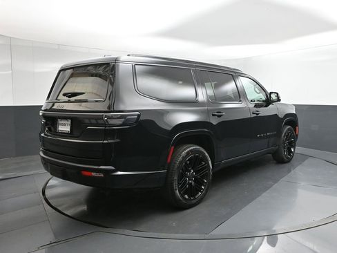 New 2026 Jeep Grand Wagoneer Limited AWD/4WD image 8