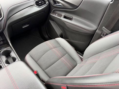 Used 2022 Chevrolet Equinox RS image 17
