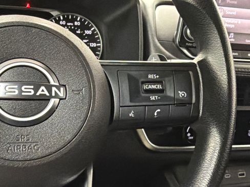 Used 2023 Nissan Rogue S AWD/4WD image 23
