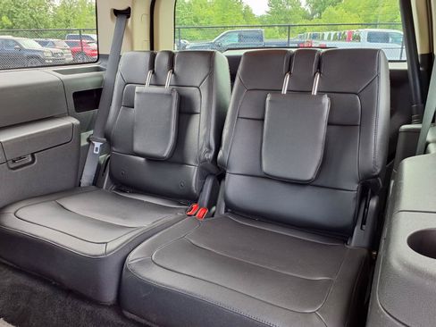 Used 2015 Ford Flex SEL w/ Equipment Group 202A FWD image 8