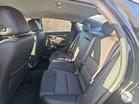 Used 2019 Chevrolet Impala LT image 24