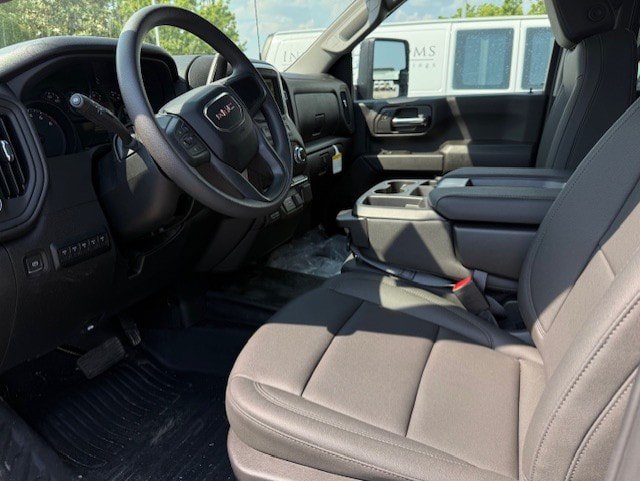 New 2026 GMC Sierra 2500 Pro w/ Convenience Package AWD/4WD image 7