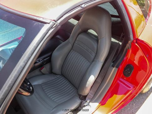 Used 1999 Chevrolet Corvette Coupe w/ Memory Pkg RWD image 44