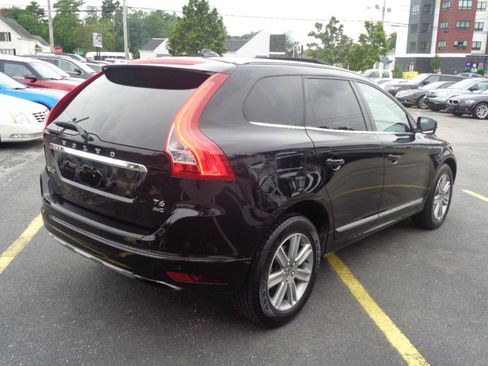 Used 2016 Volvo XC60 T6 w/ Proximity Package AWD/4WD image 17