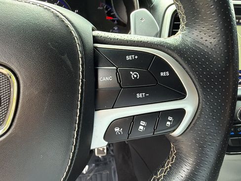 Used 2018 Jeep Grand Cherokee Trackhawk AWD/4WD image 29