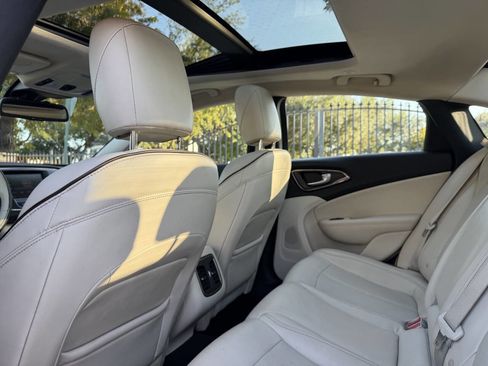 Used 2015 Chrysler 200 C w/ Navigation & Sound Group I image 84