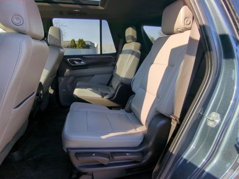 Used 2021 Chevrolet Tahoe Z71 w/ Z71 Signature Package image 23