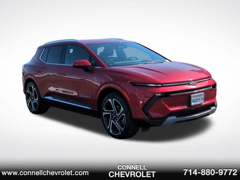 Used 2026 Chevrolet Equinox EV LT w/ Convenience Package II FWD image 3