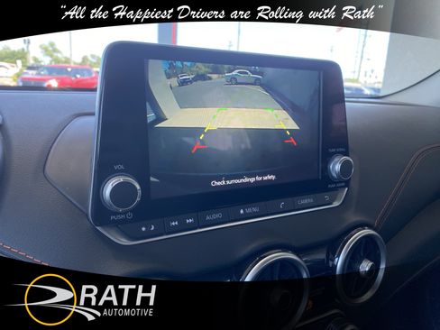 Used 2025 Nissan Sentra SR FWD image 15