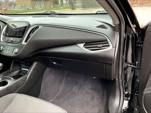 Used 2023 Chevrolet Malibu LT image 15