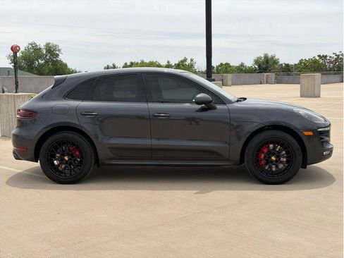 Used 2018 Porsche Macan GTS AWD/4WD image 9