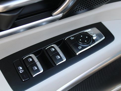 New 2025 Kia Telluride S image 19