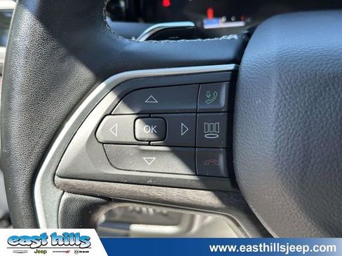 Used 2022 Jeep Grand Cherokee L Limited AWD/4WD image 33