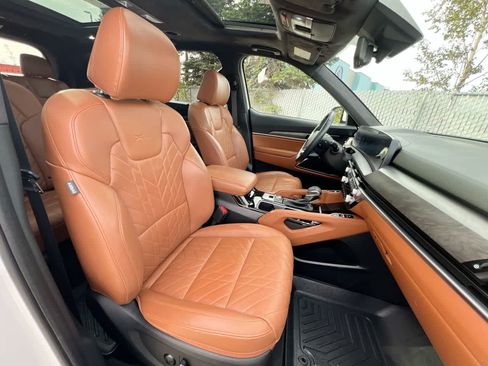 Certified 2025 Kia Telluride SX Prestige X-Line AWD/4WD image 28