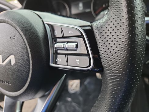 Used 2024 Kia Forte GT-Line image 12