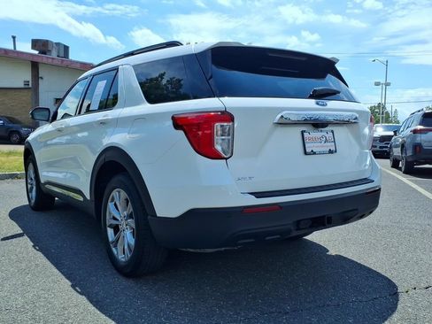 Used 2023 Ford Explorer XLT w/ Equipment Group 202A AWD/4WD image 23