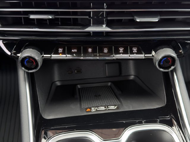 New 2027 Chevrolet Traverse LT w/ Driver Confidence Package FWD image 14