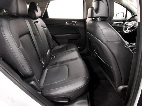 Certified 2023 Kia Sportage EX AWD/4WD image 17