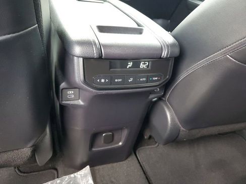 Used 2024 Toyota Grand Highlander FWD image 14