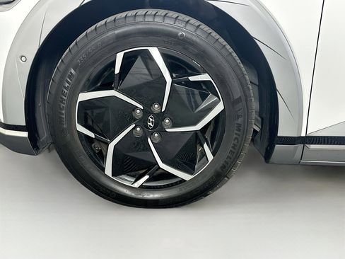 Used 2024 Hyundai Ioniq 5 Limited RWD image 11