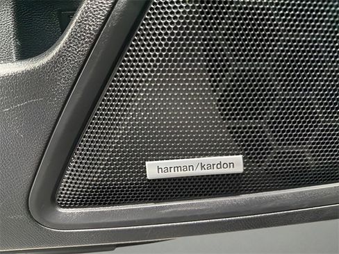 Certified 2023 Subaru Outback Touring XT image 10