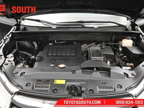 Used 2016 Toyota Highlander Limited AWD/4WD image 37