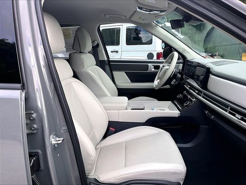 Used 2026 Hyundai Santa Fe SEL AWD/4WD image 11