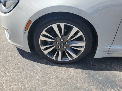 Used 2019 Lincoln MKZ Reserve AWD/4WD image 15