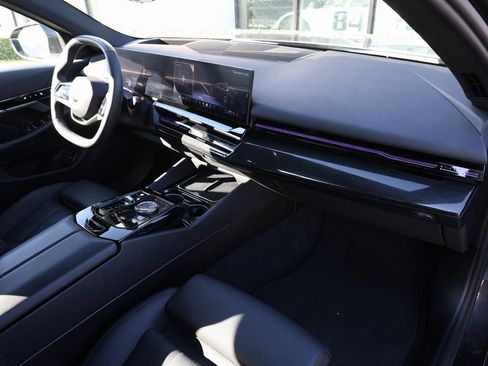 Used 2025 BMW 530i xDrive 530i xDrive image 22