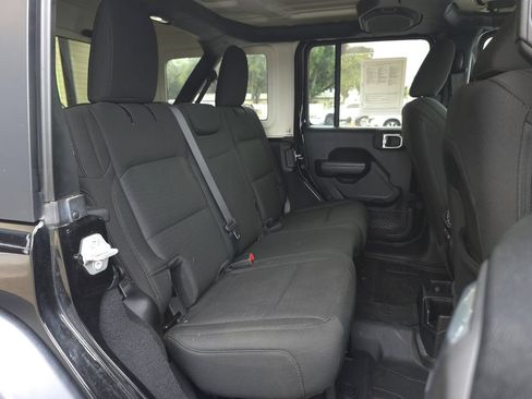 Used 2020 Jeep Wrangler Unlimited Sport AWD/4WD image 16