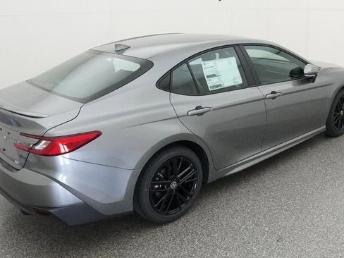New 2026 Toyota Camry SE FWD image 9