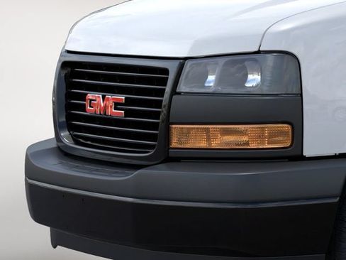 New 2026 GMC Savana 2500 RWD image 13