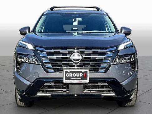 New 2026 Nissan Rogue Platinum image 3