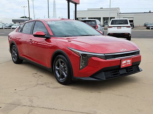 Used 2025 Kia K4 FWD image 4